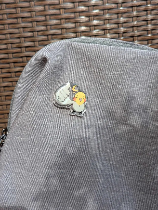 Thumbs up bird pin